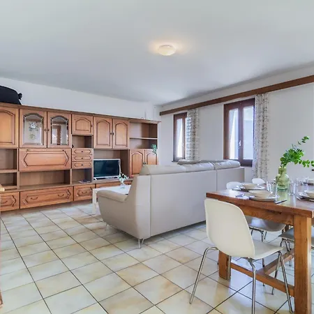 Panoramic House On Maggiore