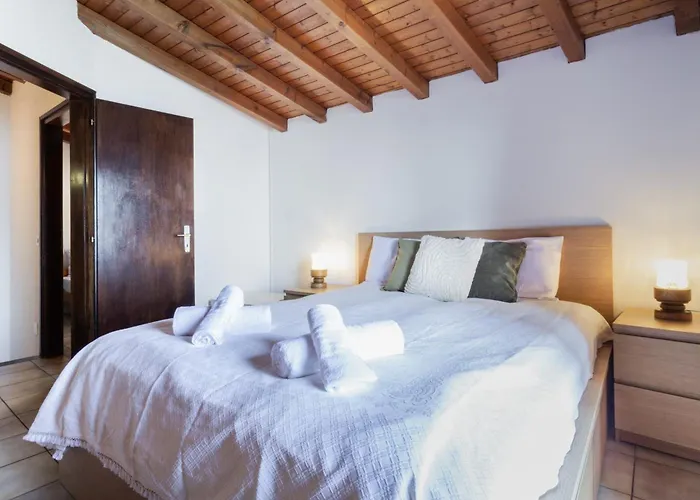 Panoramic House On Maggiore