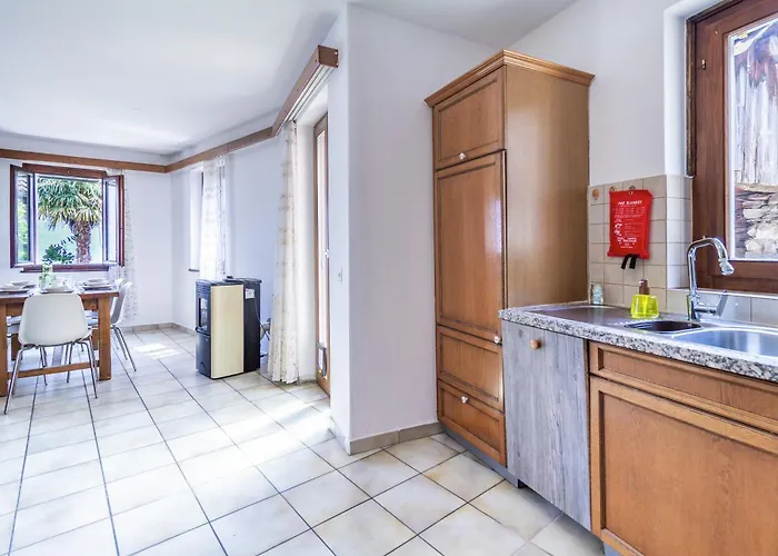 Panoramic House On Maggiore * Brissago