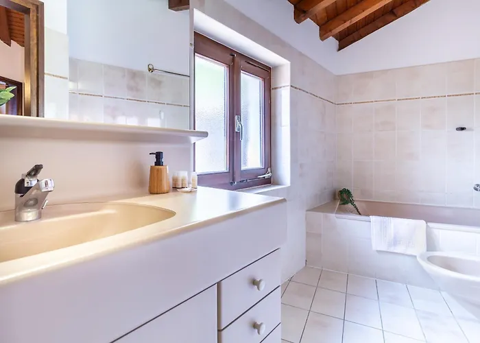 Panoramic House On Maggiore