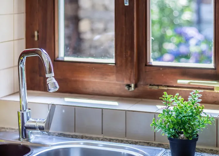 Panoramic House On Maggiore Бриссаго