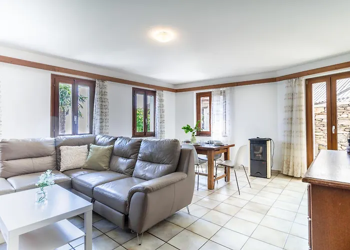 Panoramic House On Maggiore *