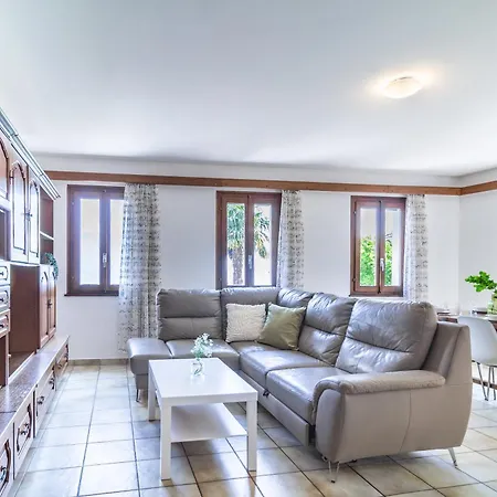 Panoramic House On Maggiore Brissago